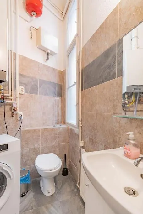 Queen Erzsebet Apartment 부다페스트