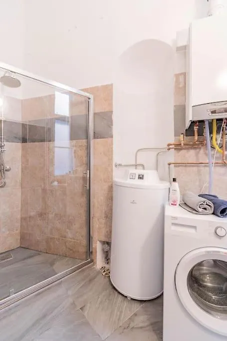 Queen Erzsebet Apartment 부다페스트 헝가리