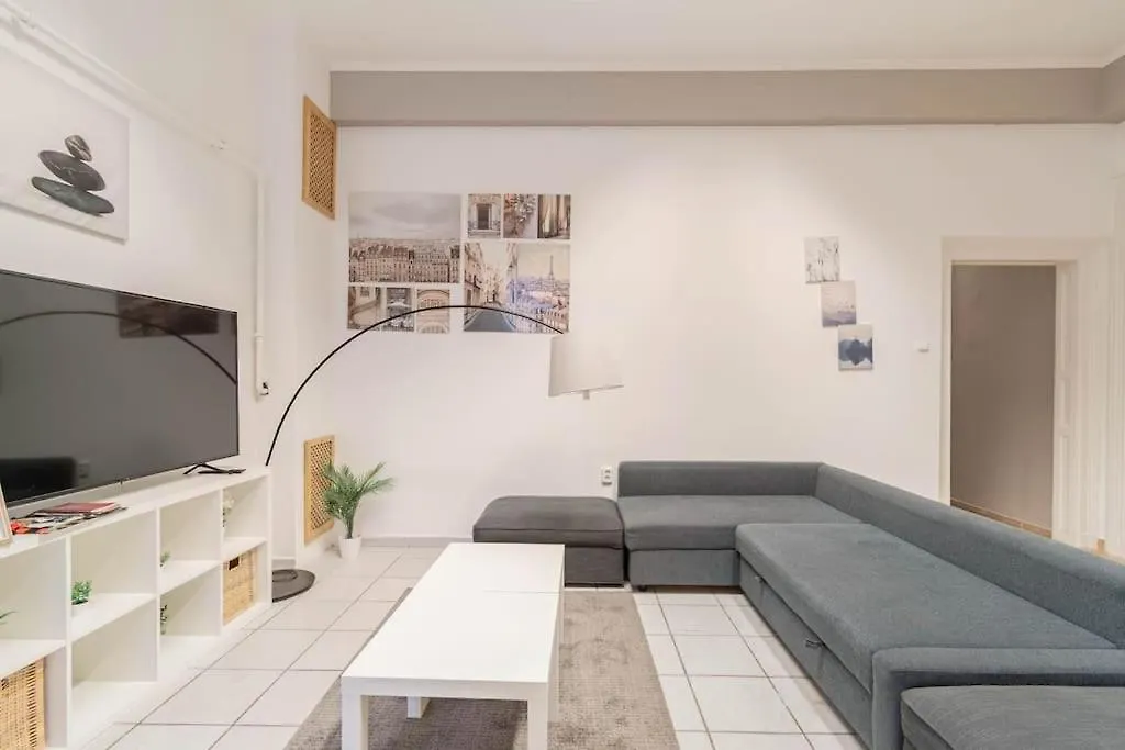 Queen Erzsebet Apartment의 연락처